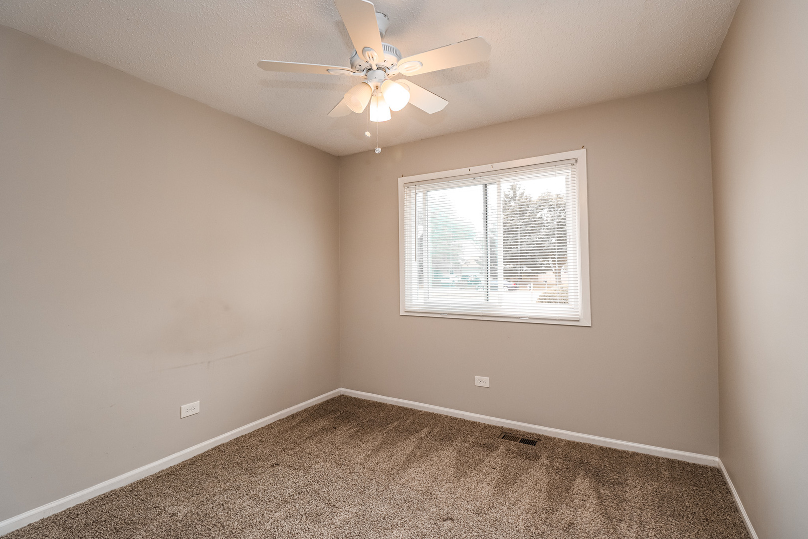 3010 Long Grove Court Property Photo 11