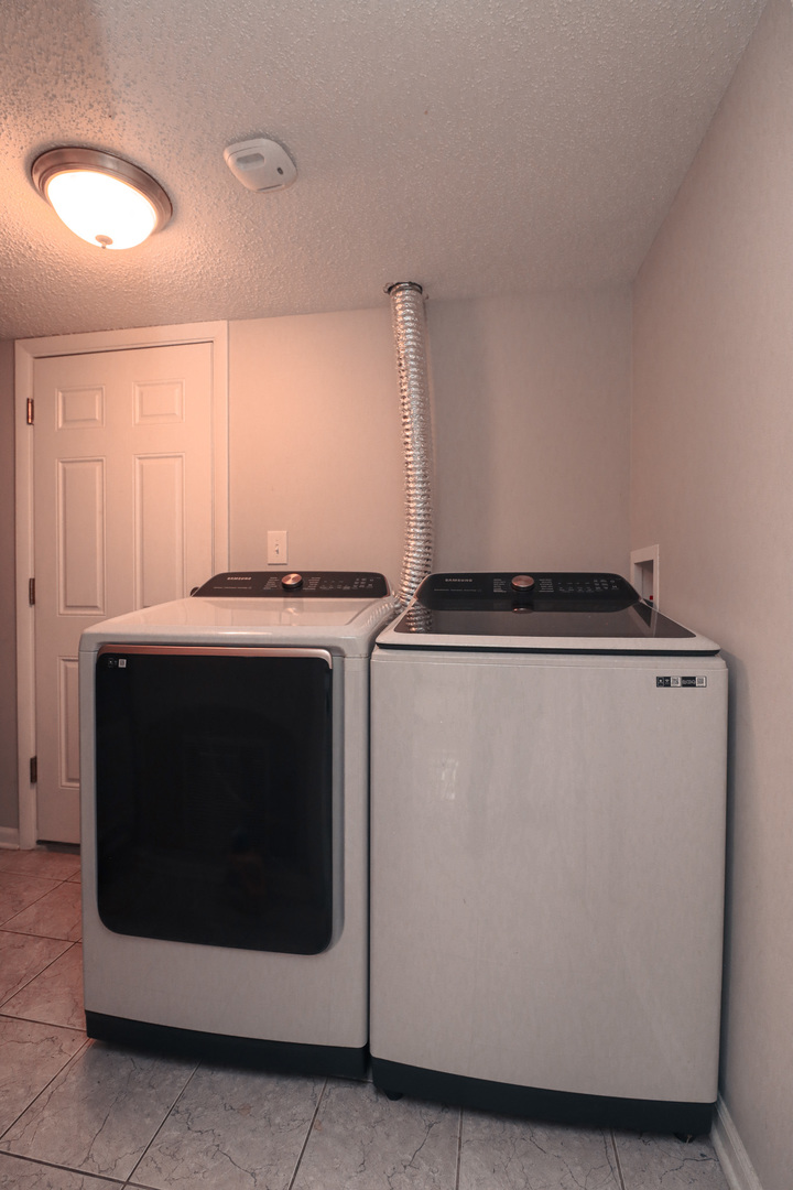3010 Long Grove Court Property Photo 18