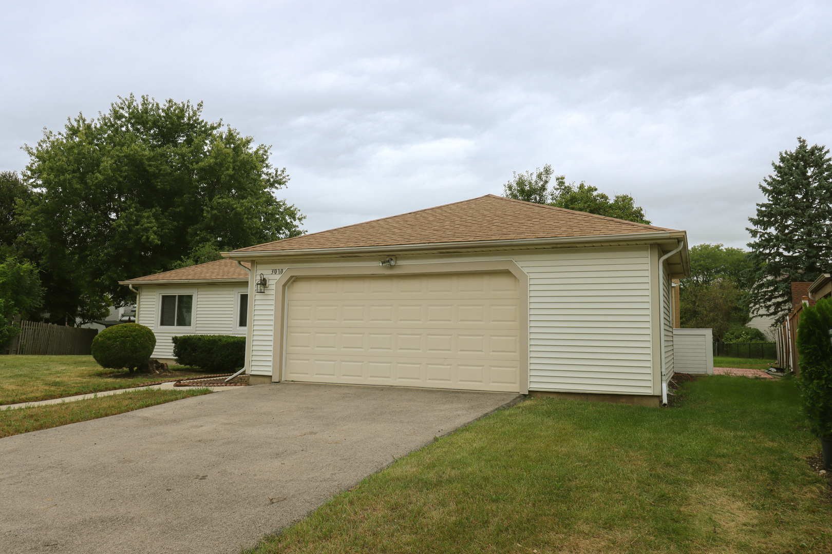 3010 Long Grove Court Property Photo 19