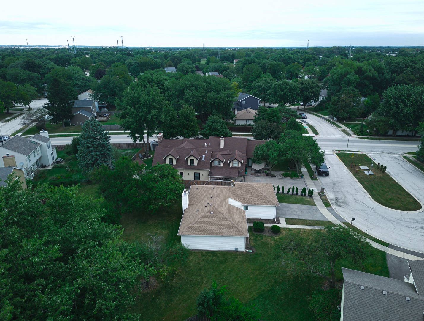 3010 Long Grove Court Property Photo 26