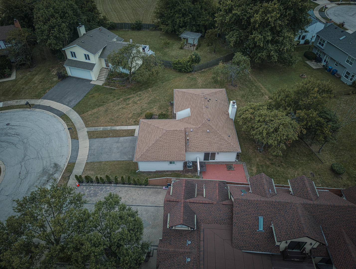 3010 Long Grove Court Property Photo 28