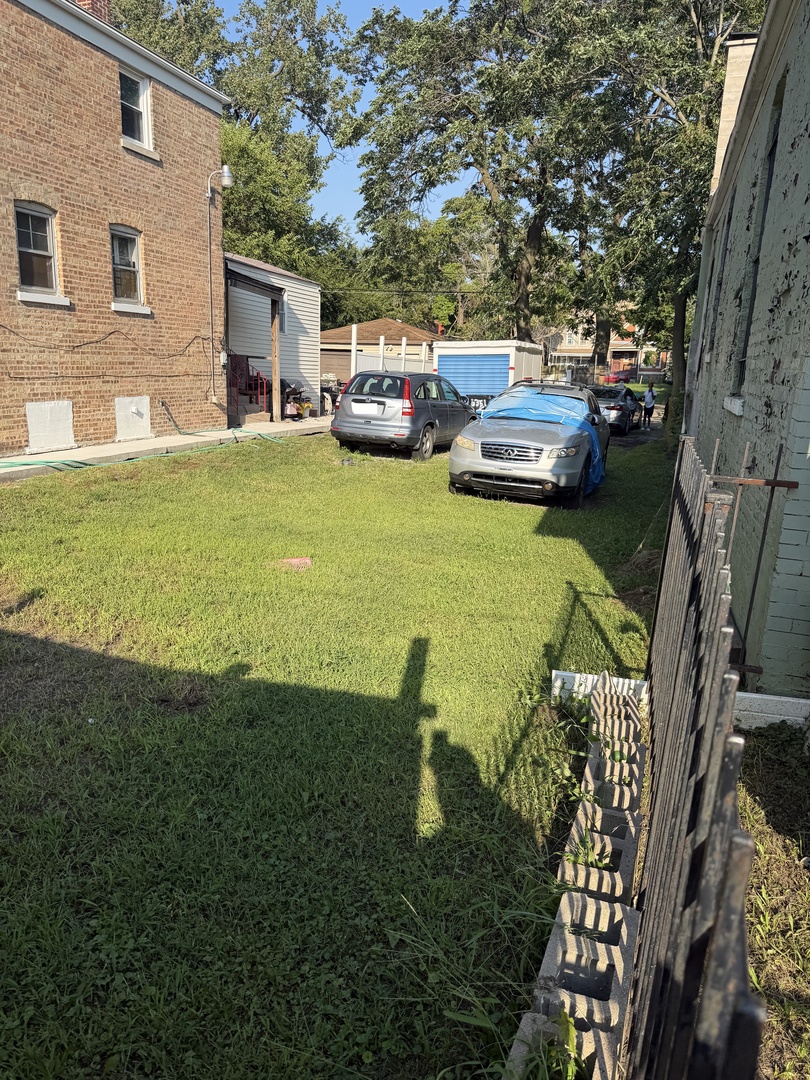 6355 S Laflin Street Property Photo 1