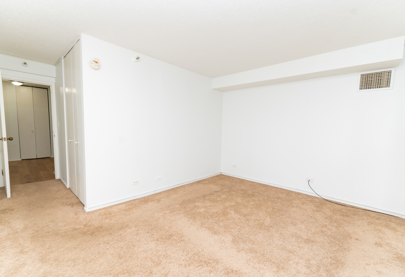 10 E Ontario Street 1105 Property Photo 6