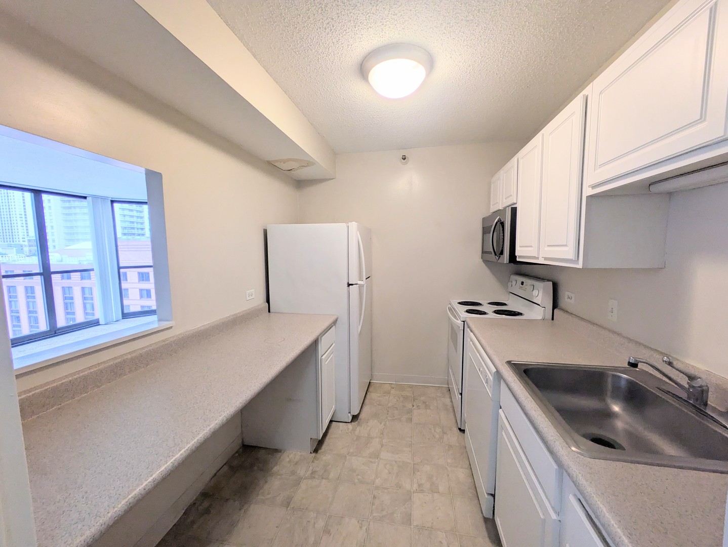 10 E Ontario Street 1105 Property Photo 9