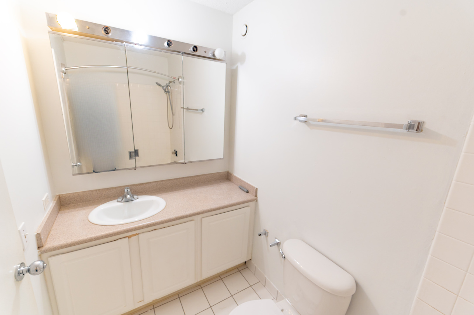 10 E Ontario Street 1105 Property Photo 11