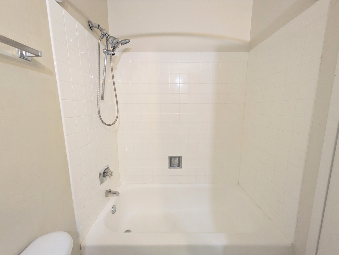 10 E Ontario Street 1105 Property Photo 12