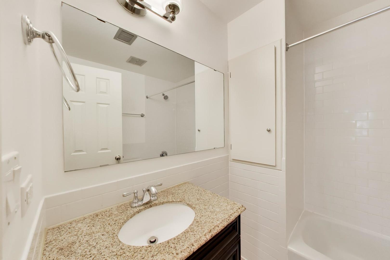 907 Curtiss Street 404 Property Photo 14