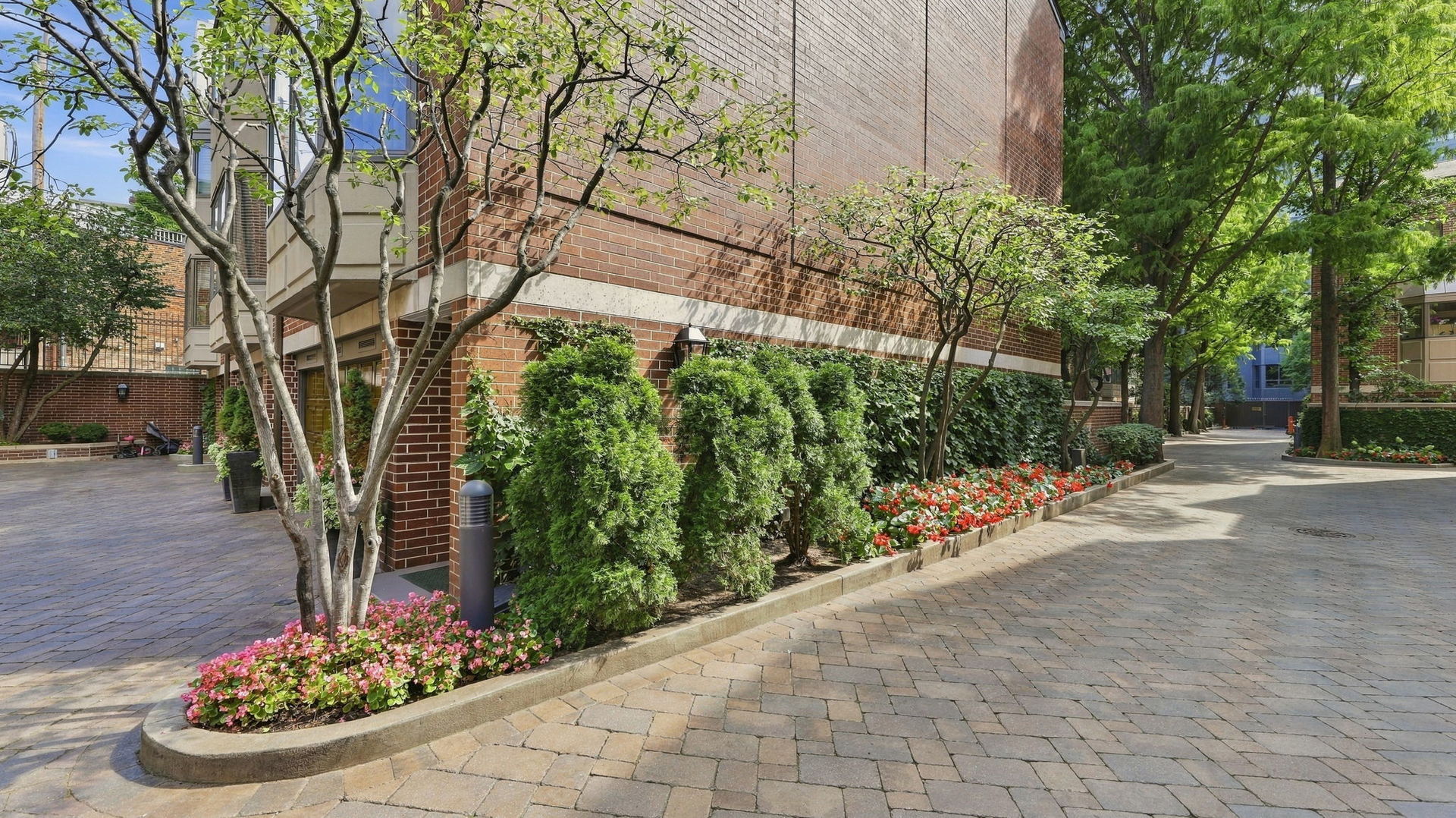 55 W Goethe Street 1232 Property Photo 4