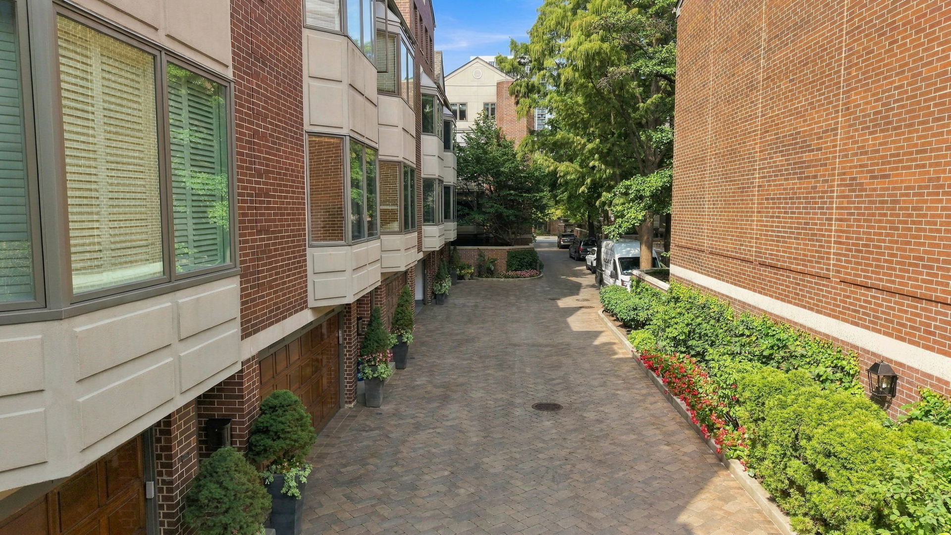 55 W Goethe Street 1232 Property Photo 5