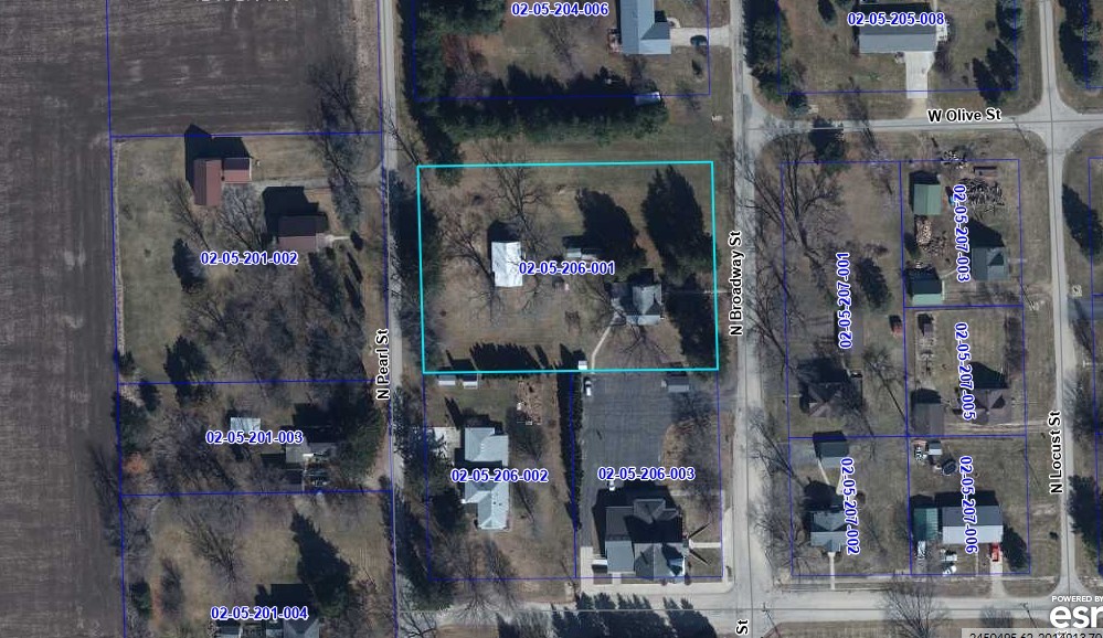 106 N Broadway Street Property Photo 9
