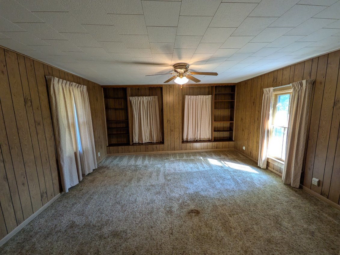 106 N Broadway Street Property Photo 21