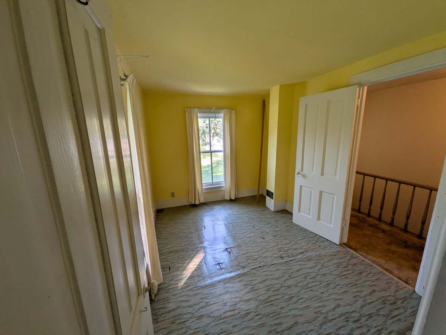 106 N Broadway Street Property Photo 24