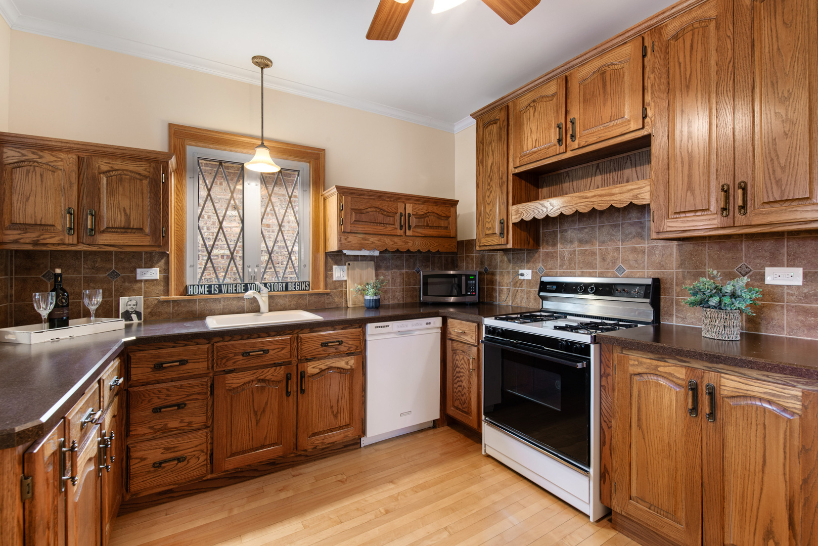 4213 Elm Avenue Property Photo 10