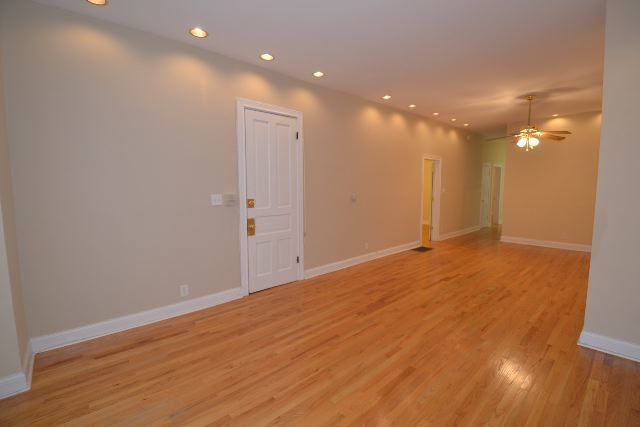 1454 W School Street 1f Property Photo 10