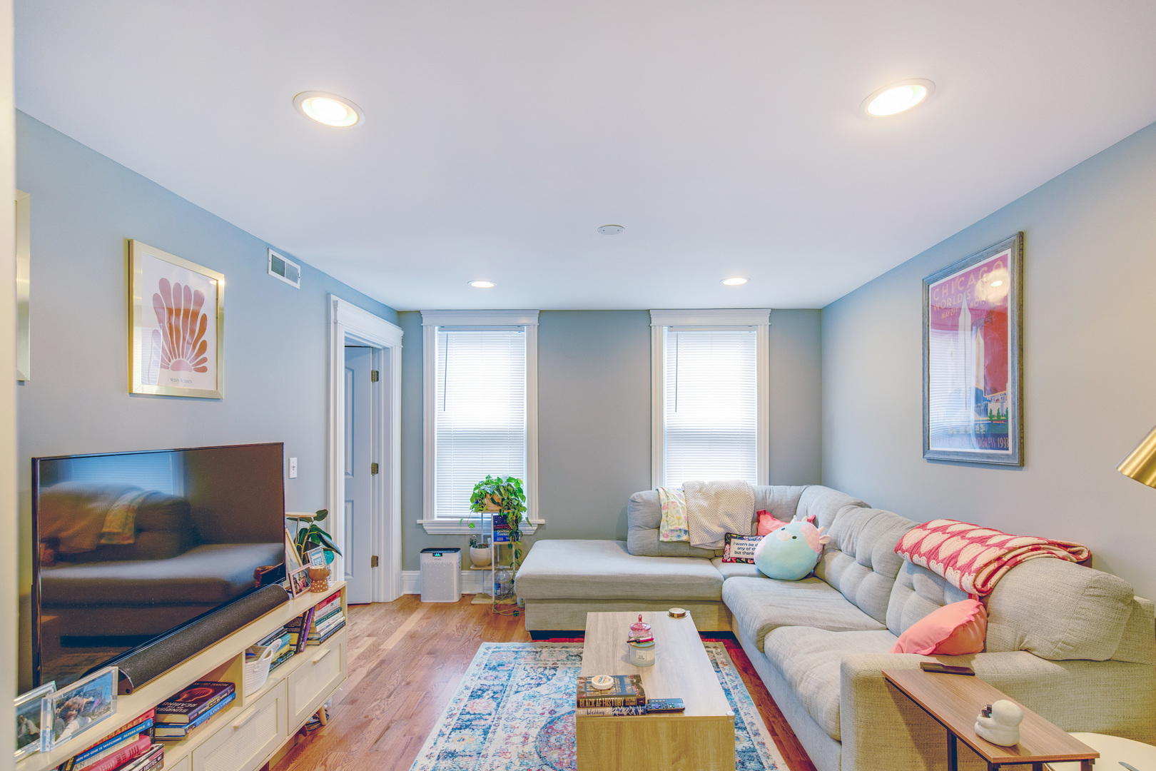 838 N Wolcott Avenue Property Photo 16