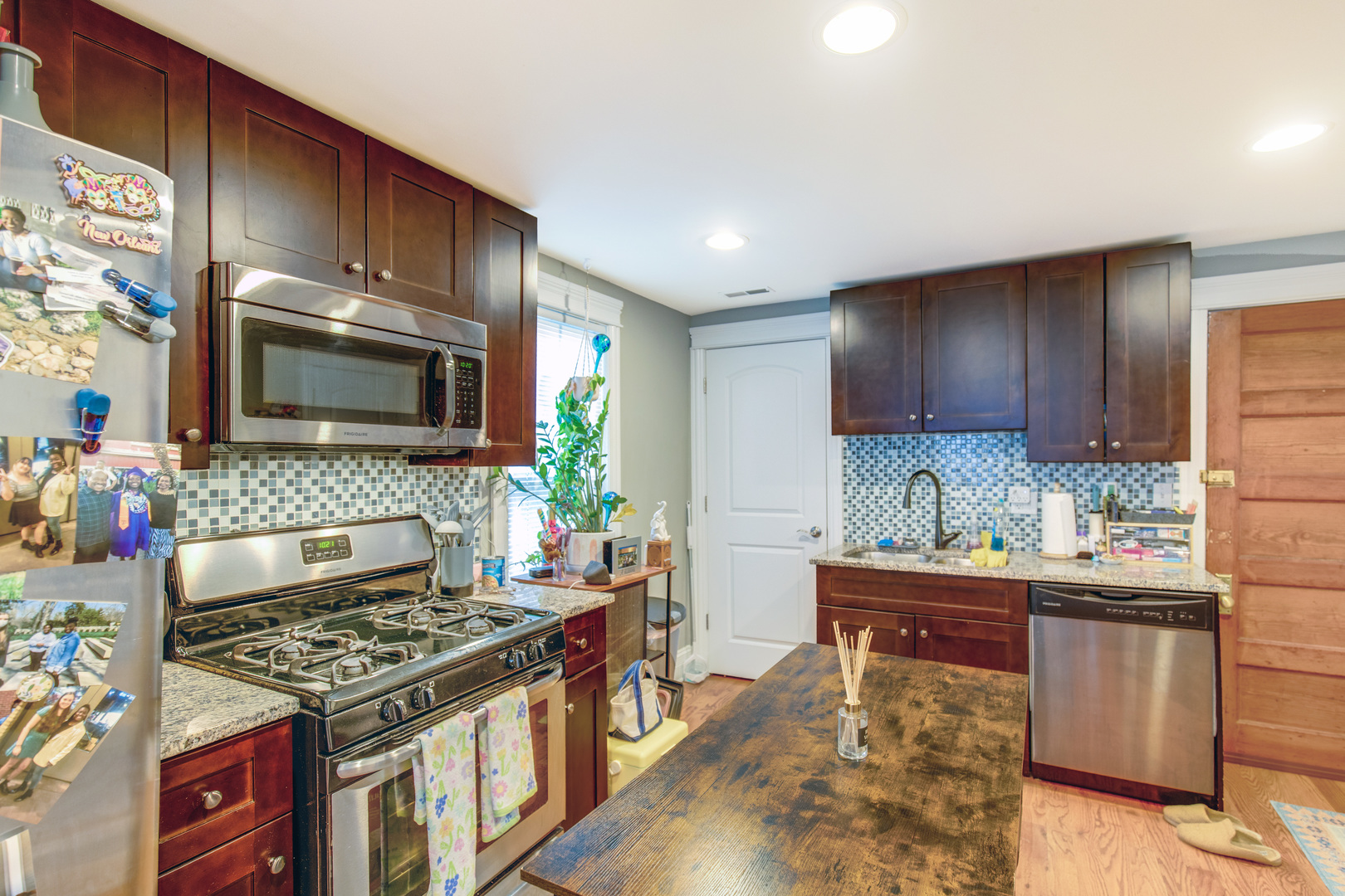 838 N Wolcott Avenue Property Photo 17