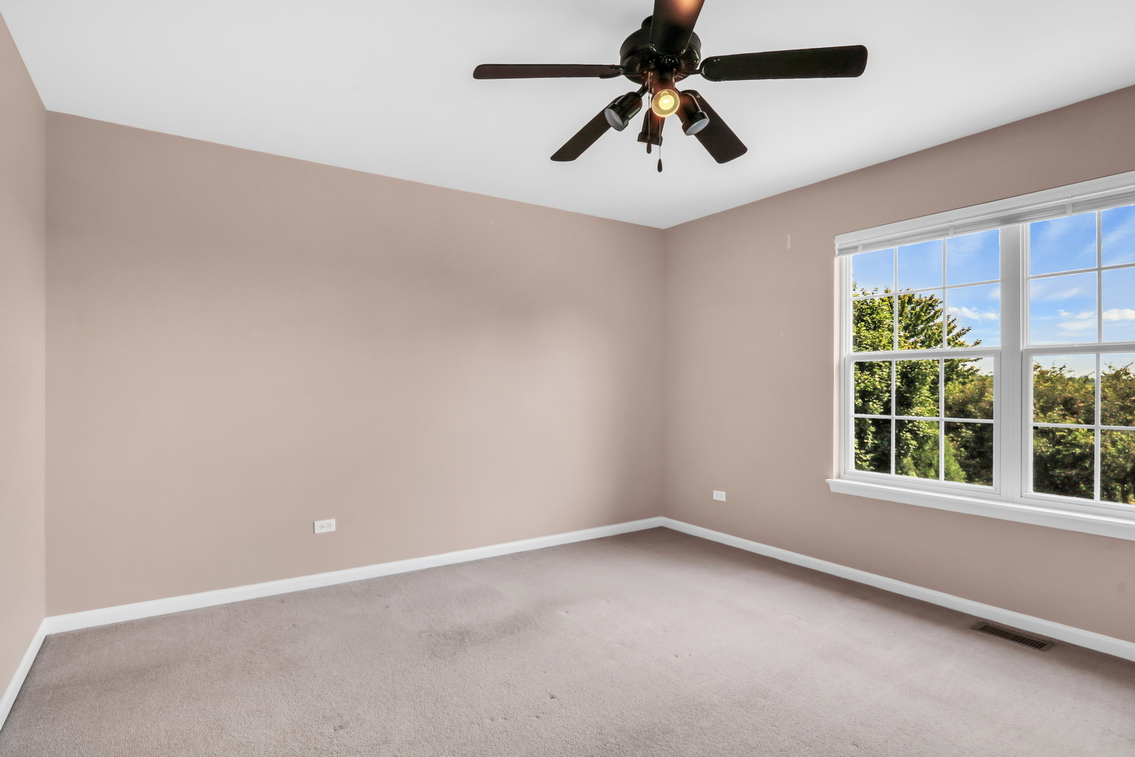 37089 N Bonnie Brae Road Property Photo 32