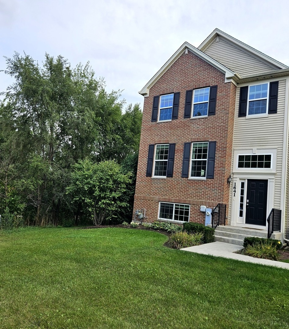 1641 Deer Pointe Drive Property Photo 1