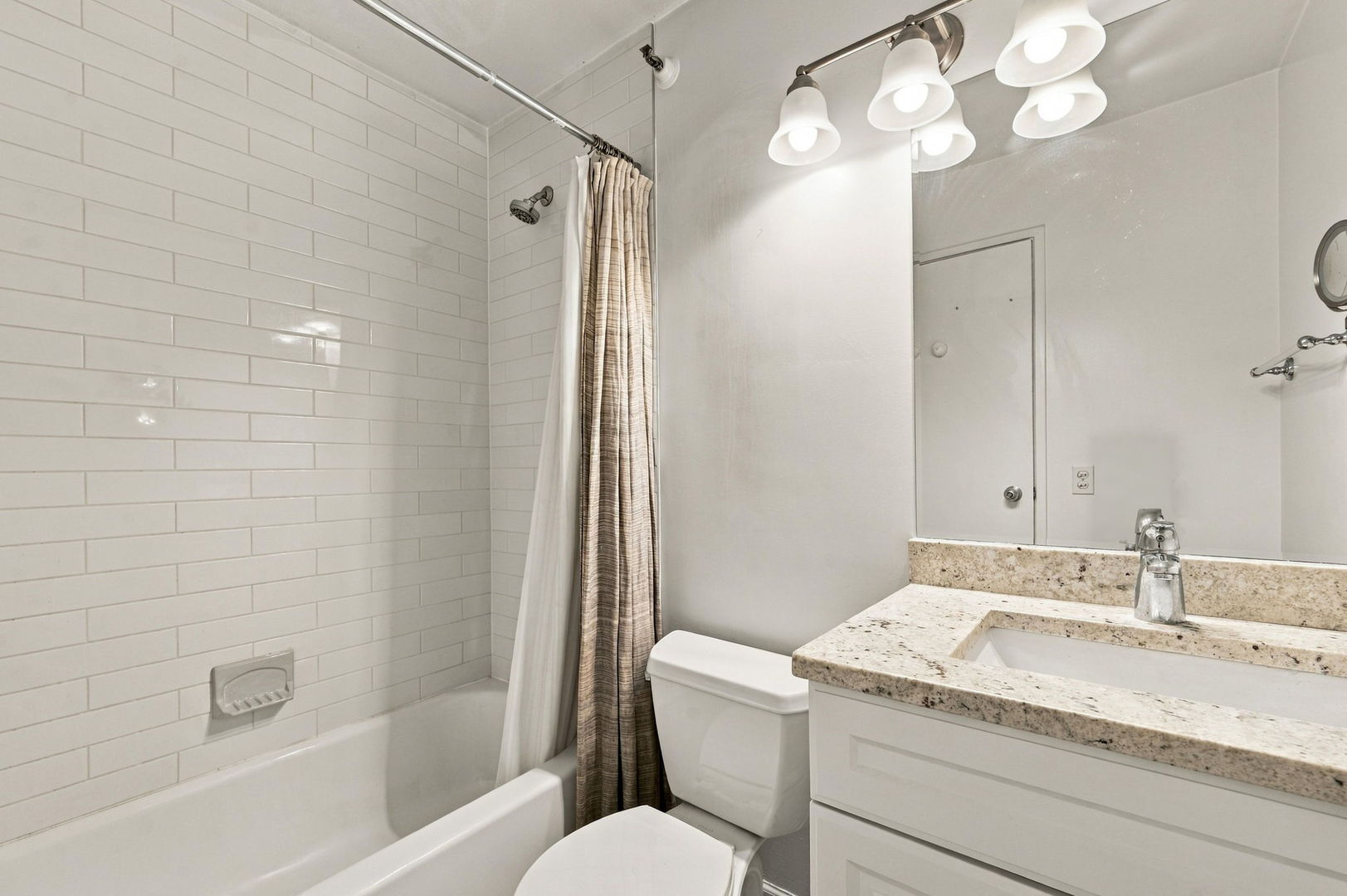 3660 N Lake Shore Drive 4110 Property Photo 15