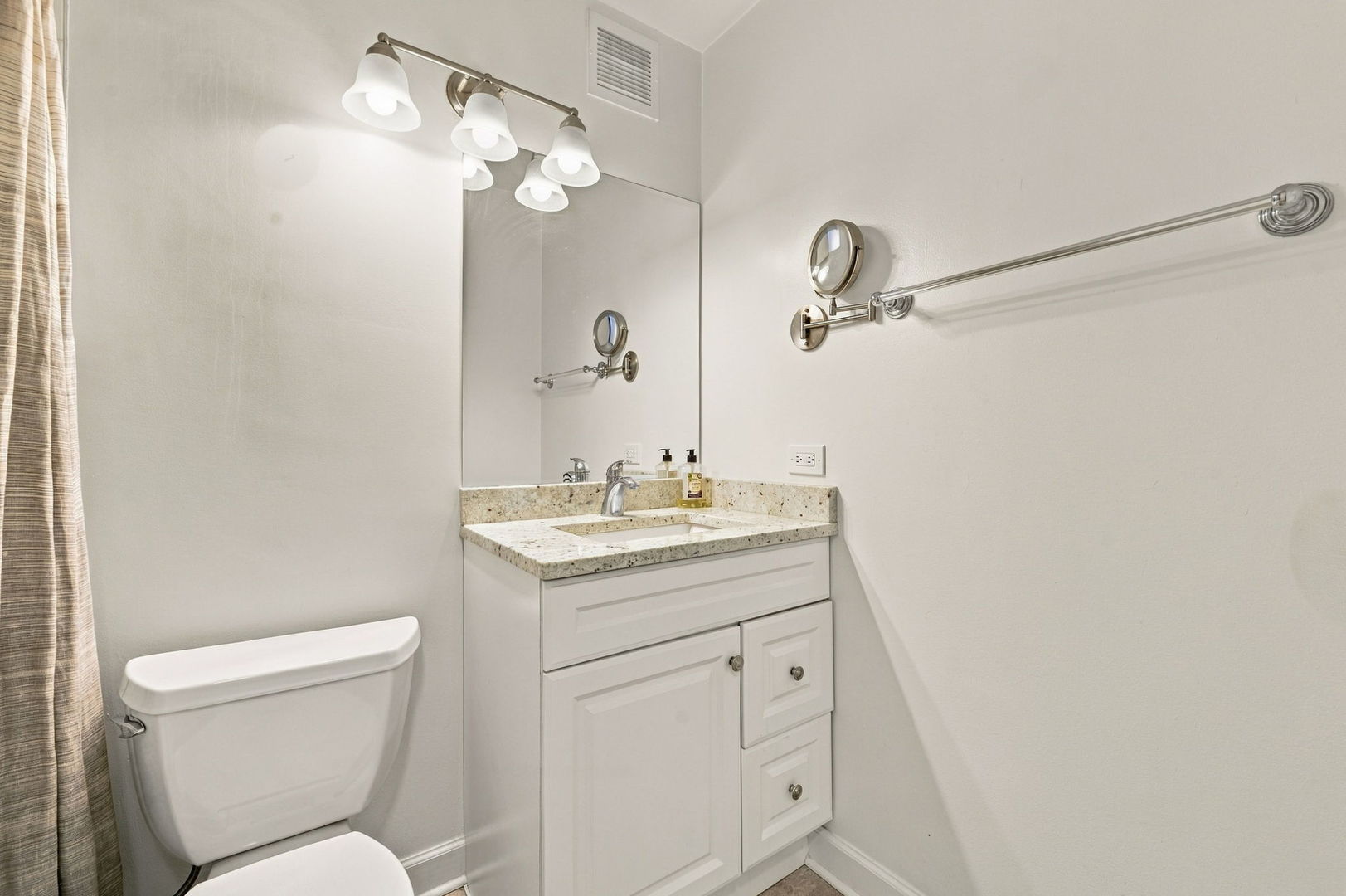 3660 N Lake Shore Drive 4110 Property Photo 16