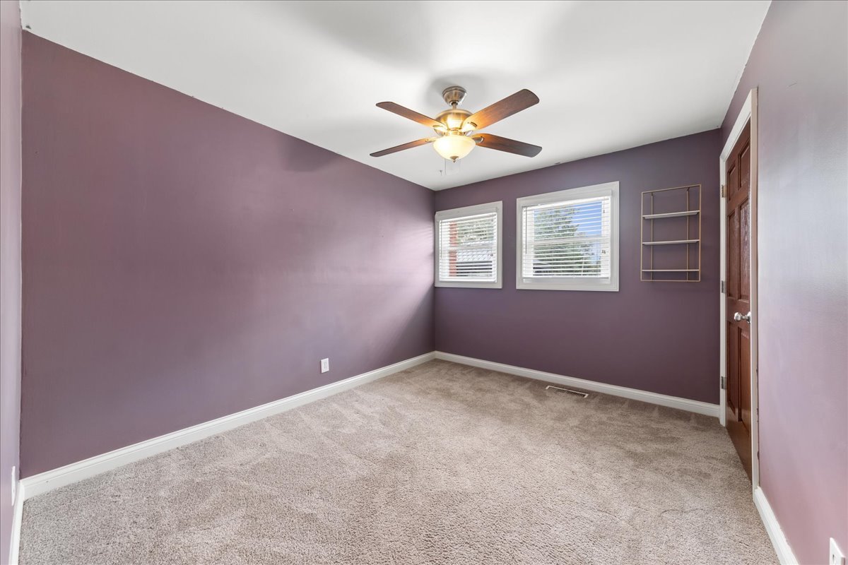 418 S Fairfield Avenue Property Photo 11