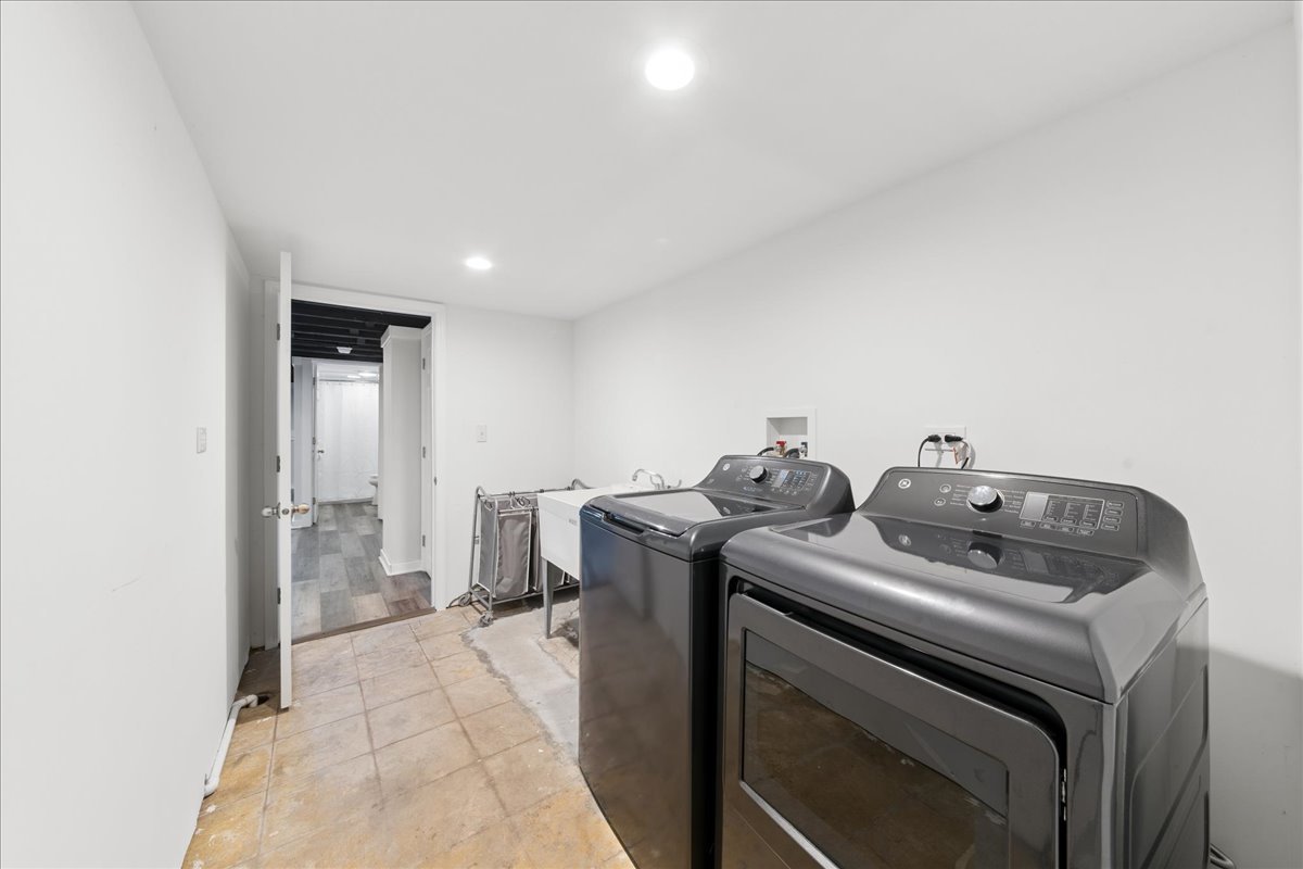 418 S Fairfield Avenue Property Photo 15