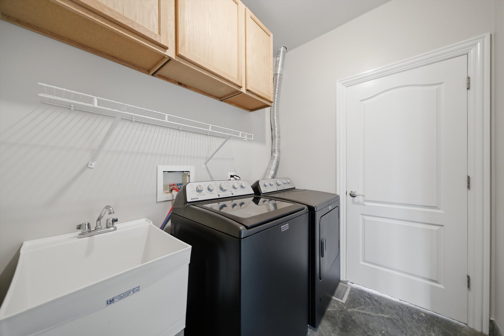 301 Spruce Street Property Photo 27