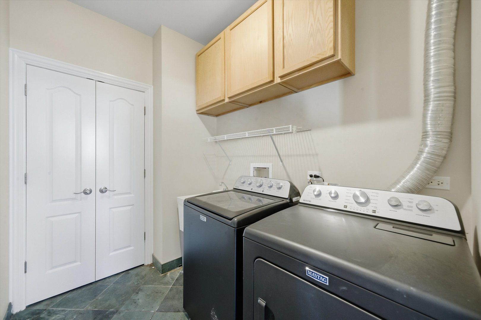 301 Spruce Street Property Photo 28
