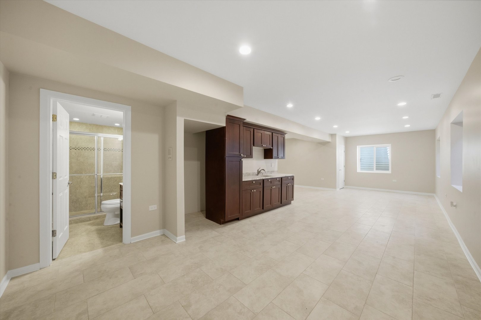 301 Spruce Street Property Photo 30