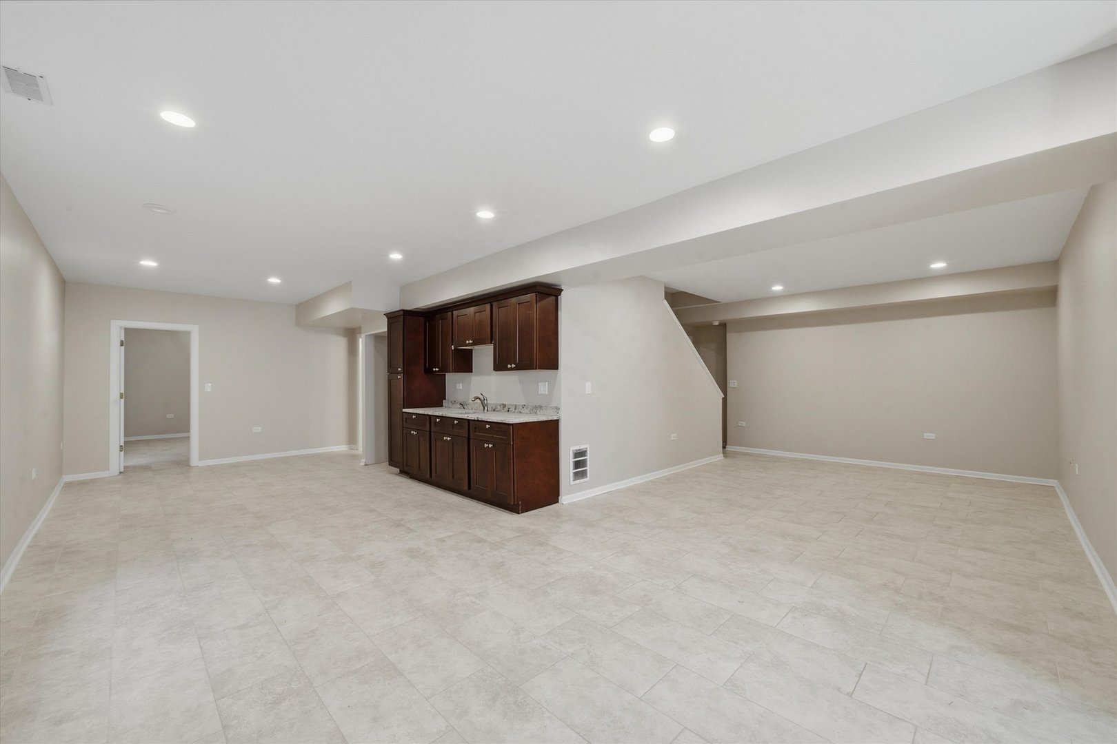 301 Spruce Street Property Photo 32