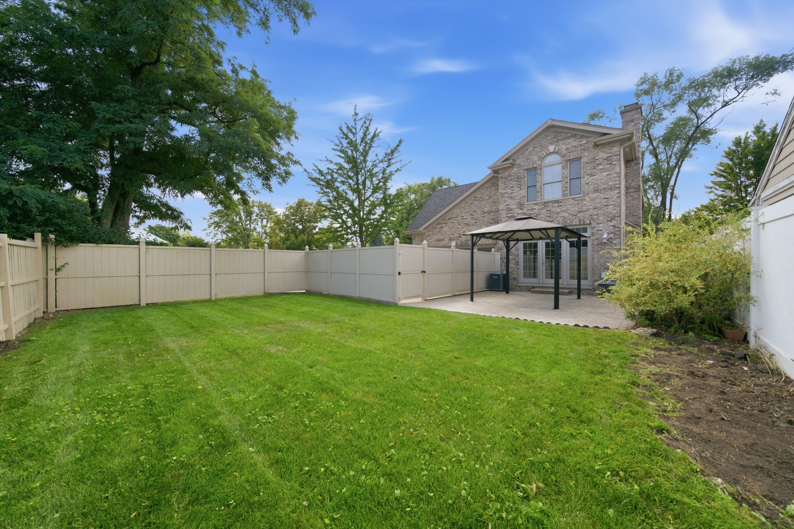 301 Spruce Street Property Photo 47