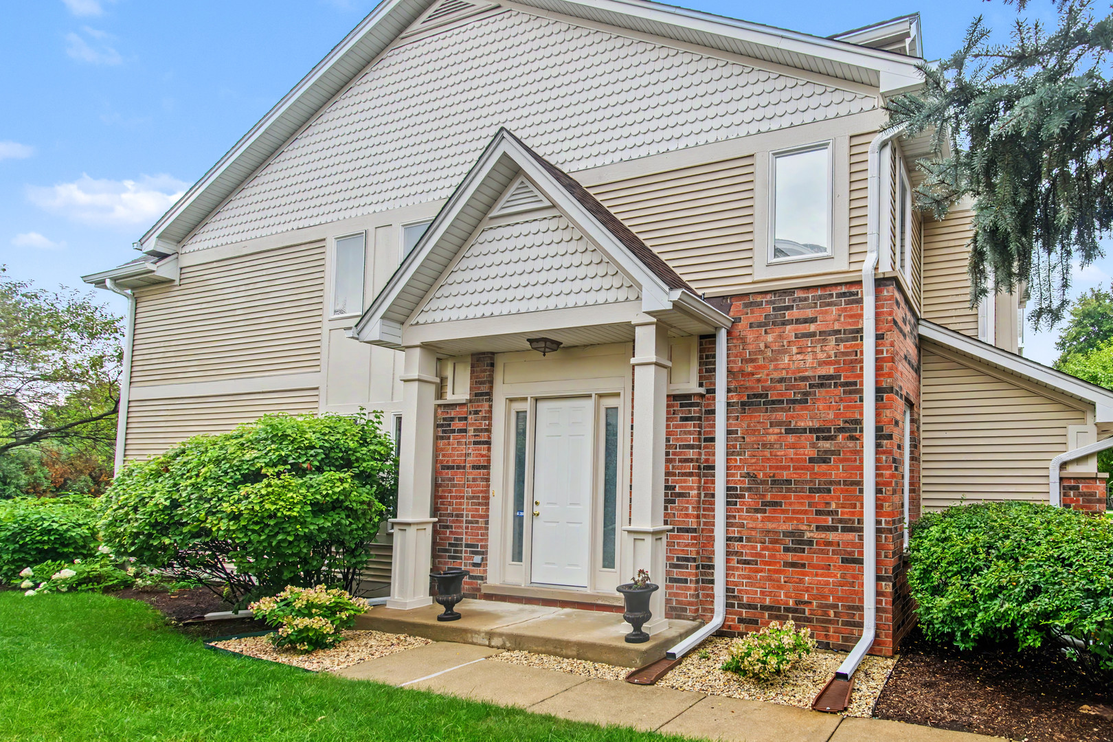 360 Parkview Terrace Property Photo 4