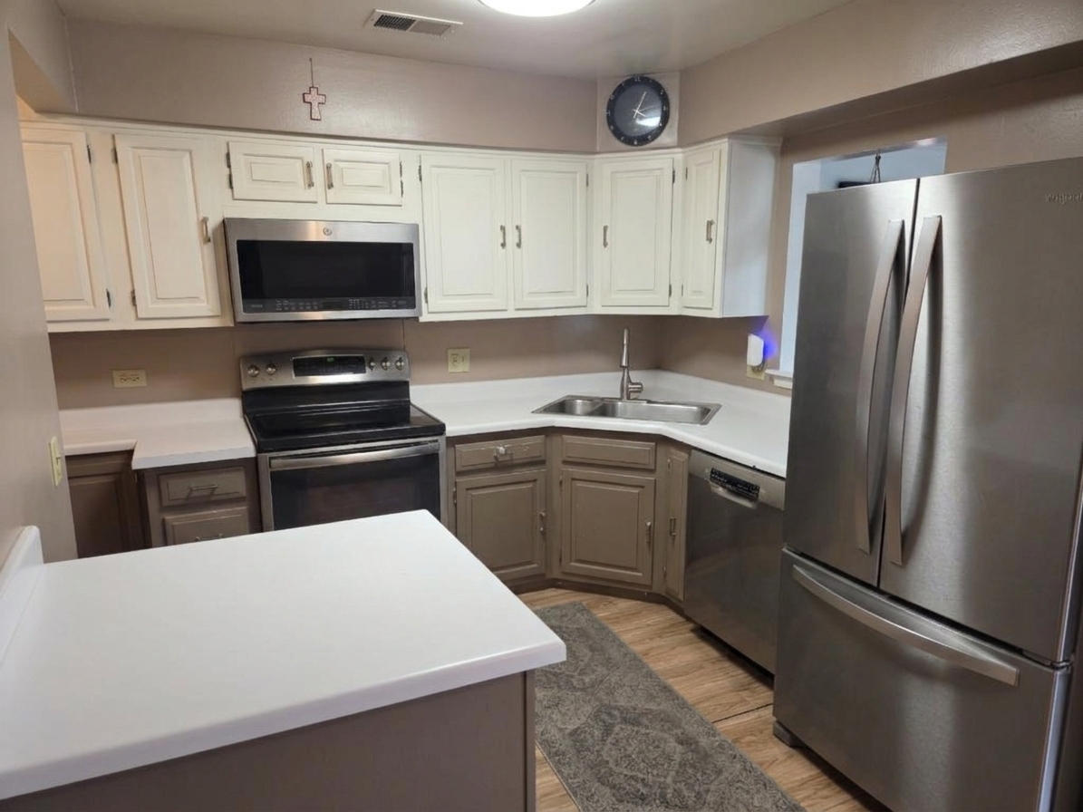 416 S Dee Road Property Photo 6