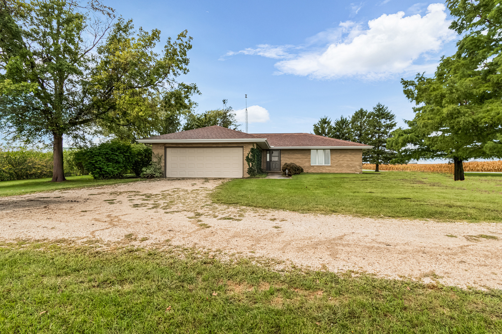 23892 E 2700 North Road Property Photo 1