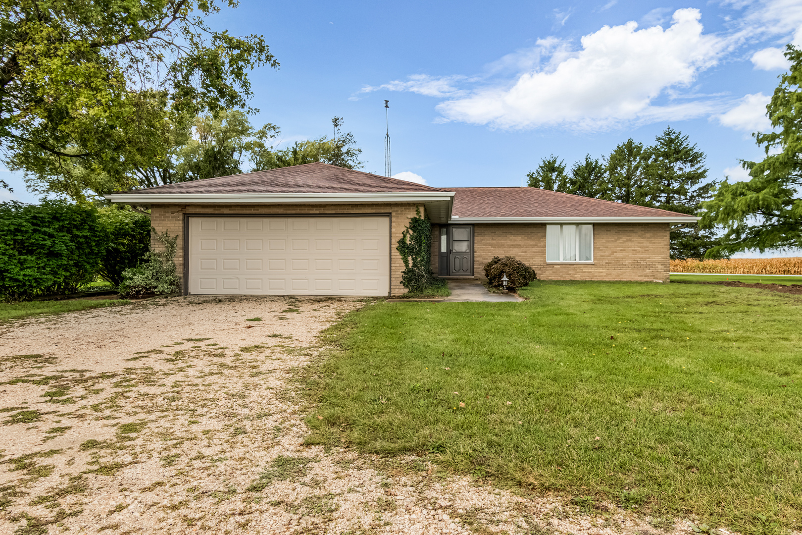 23892 E 2700 North Road Property Photo 2