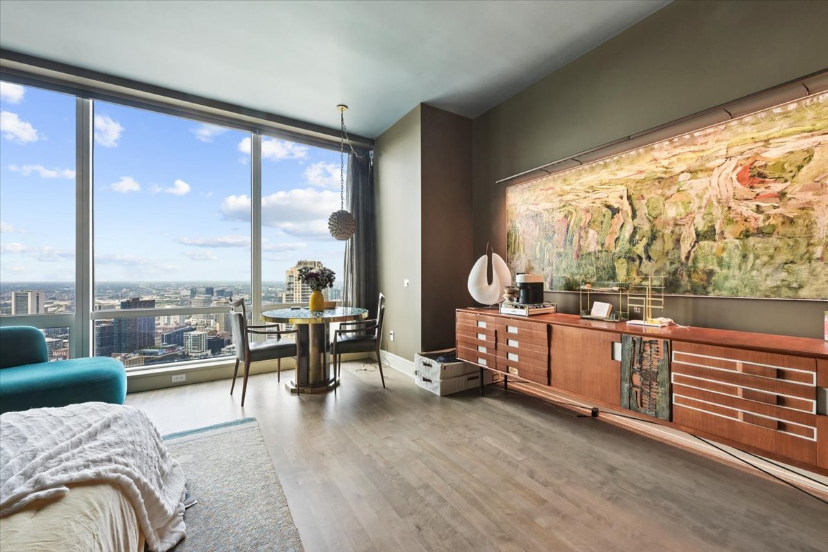 401 N Wabash Avenue 38b Property Photo 3