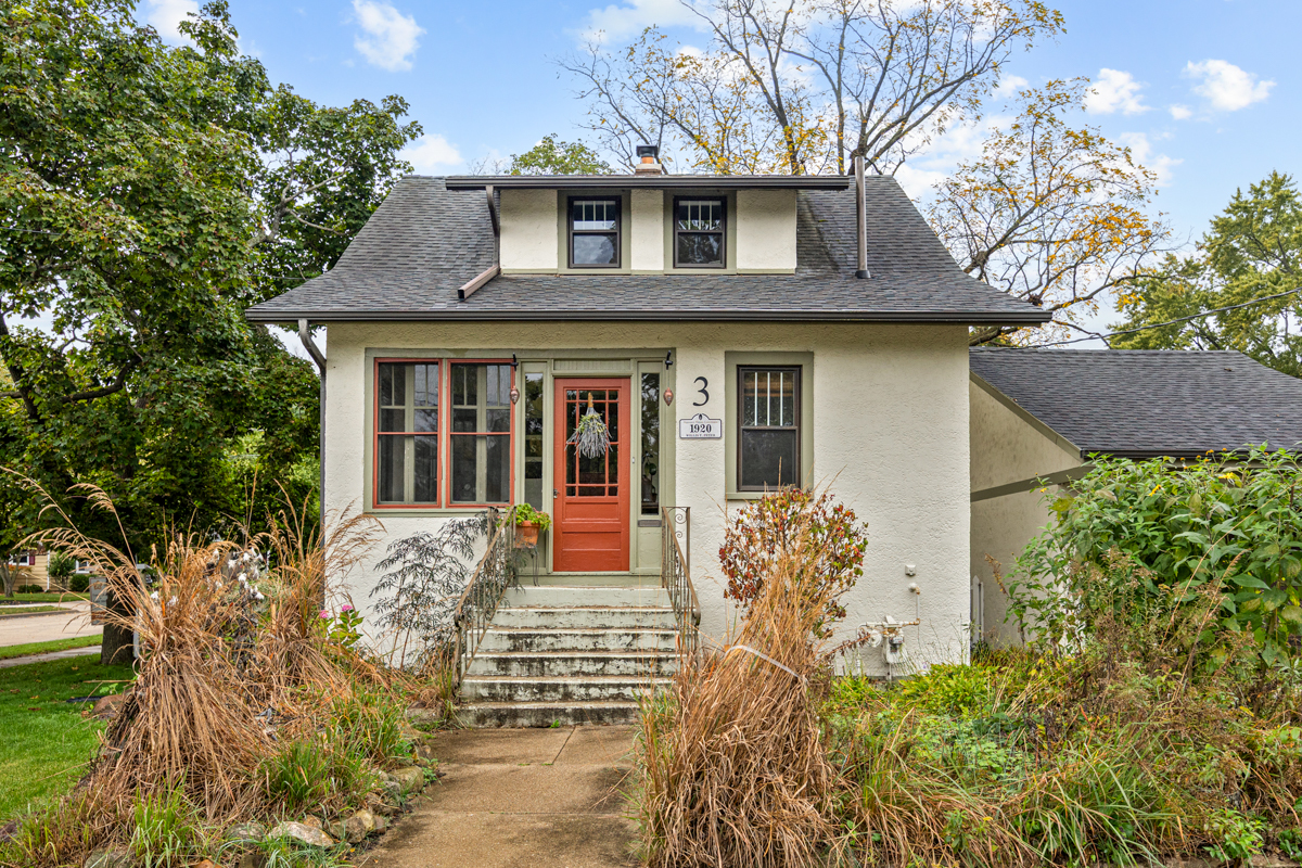 3 Center Street Property Photo 1