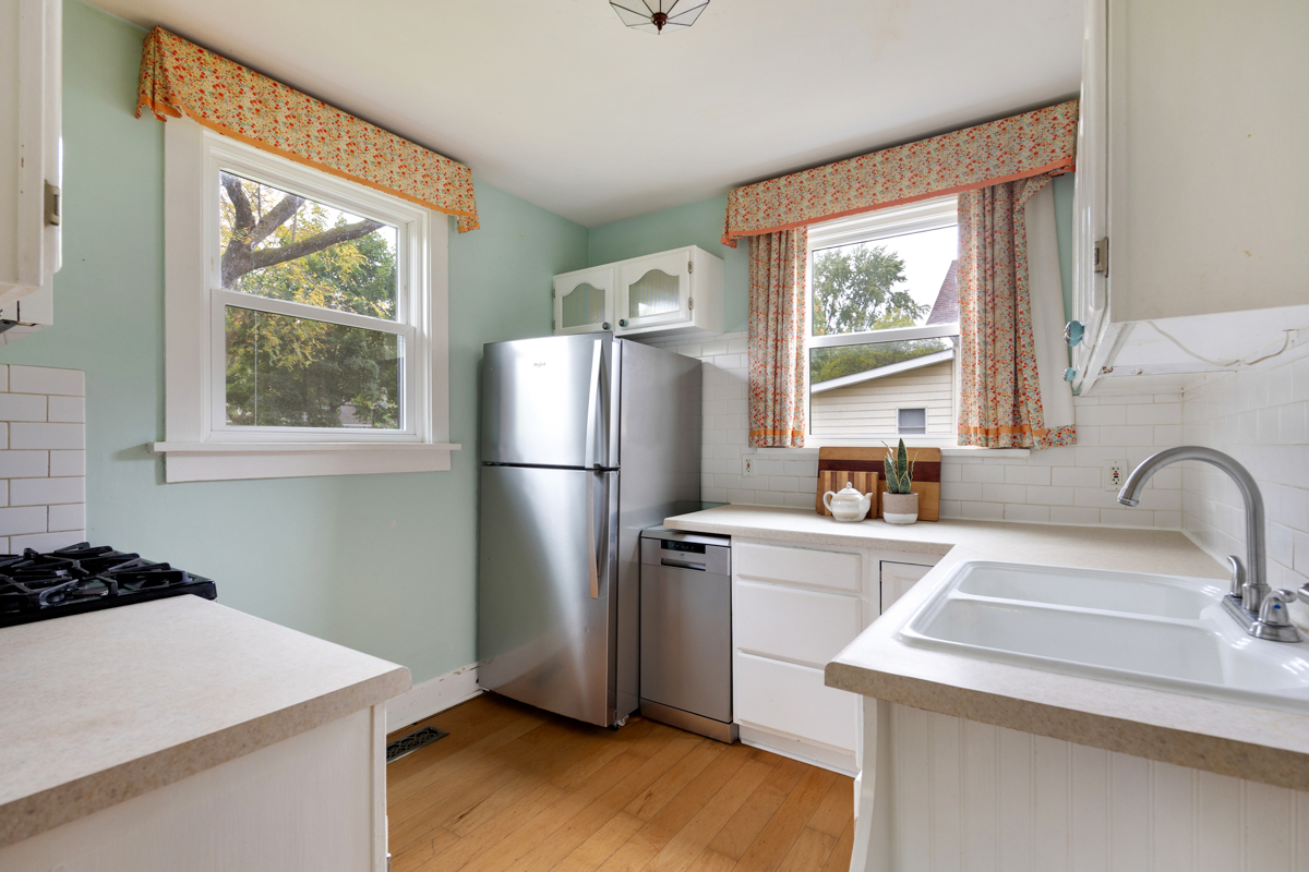 3 Center Street Property Photo 14