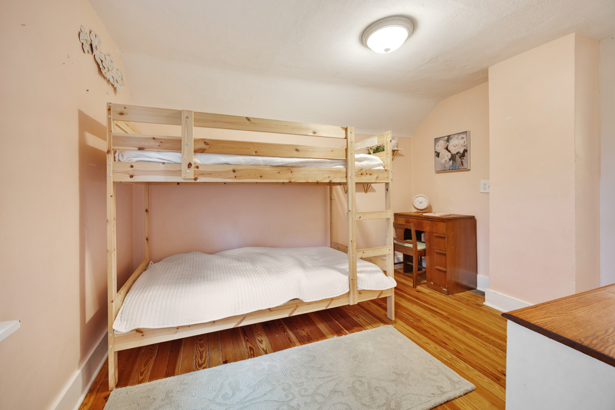 3 Center Street Property Photo 27