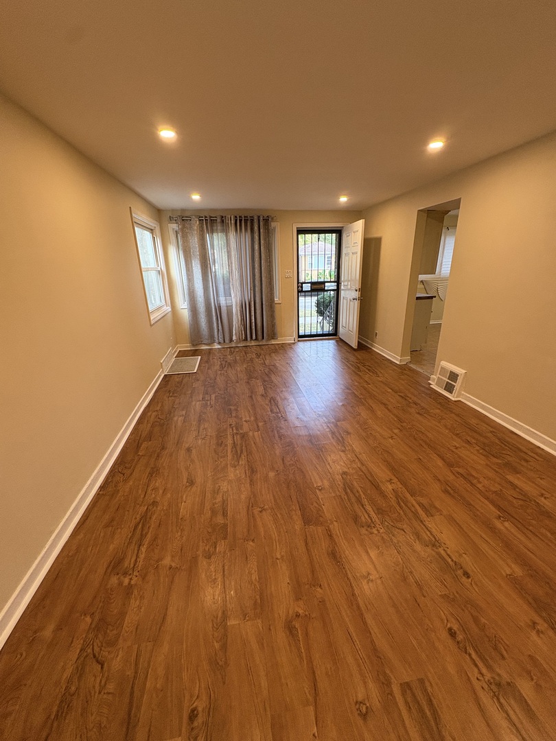 12420 S Normal Avenue Property Photo 5