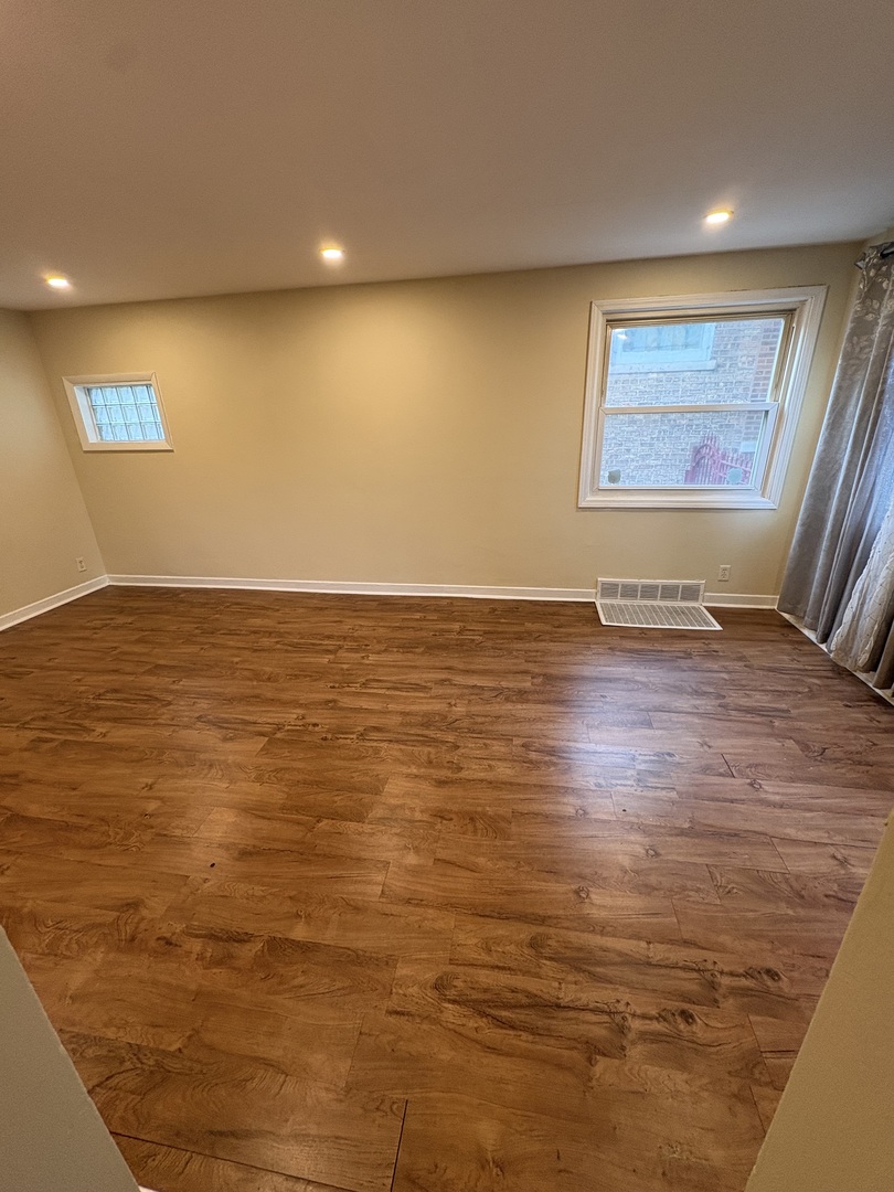 12420 S Normal Avenue Property Photo 6