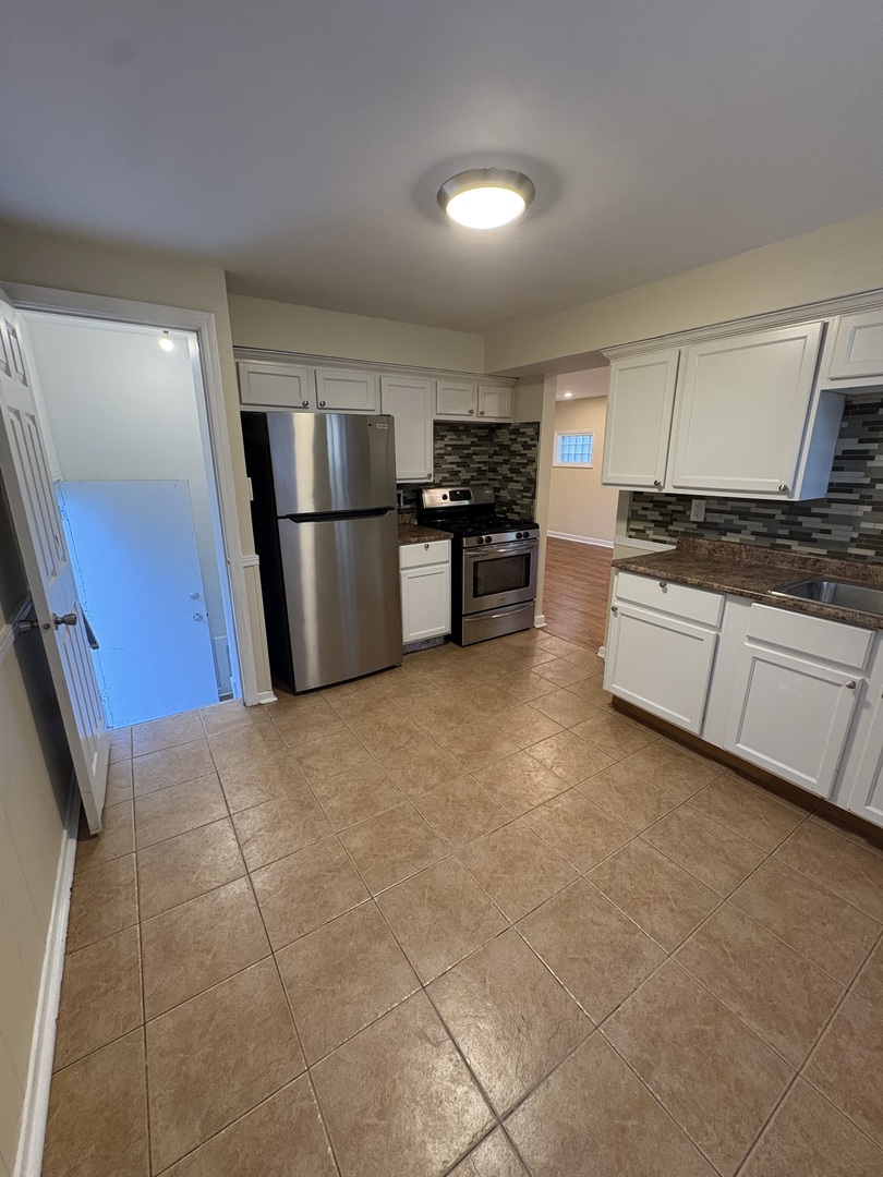 12420 S Normal Avenue Property Photo 15