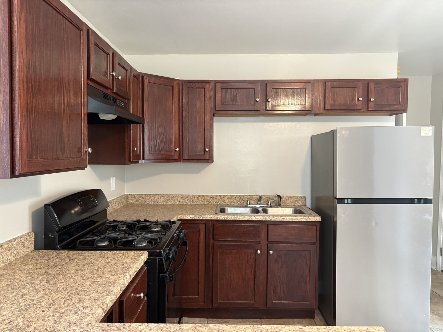 21734 Clyde Avenue Property Photo 6