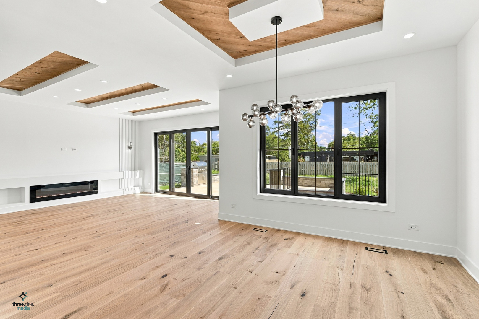 414 Forest Edge Drive Property Photo 14
