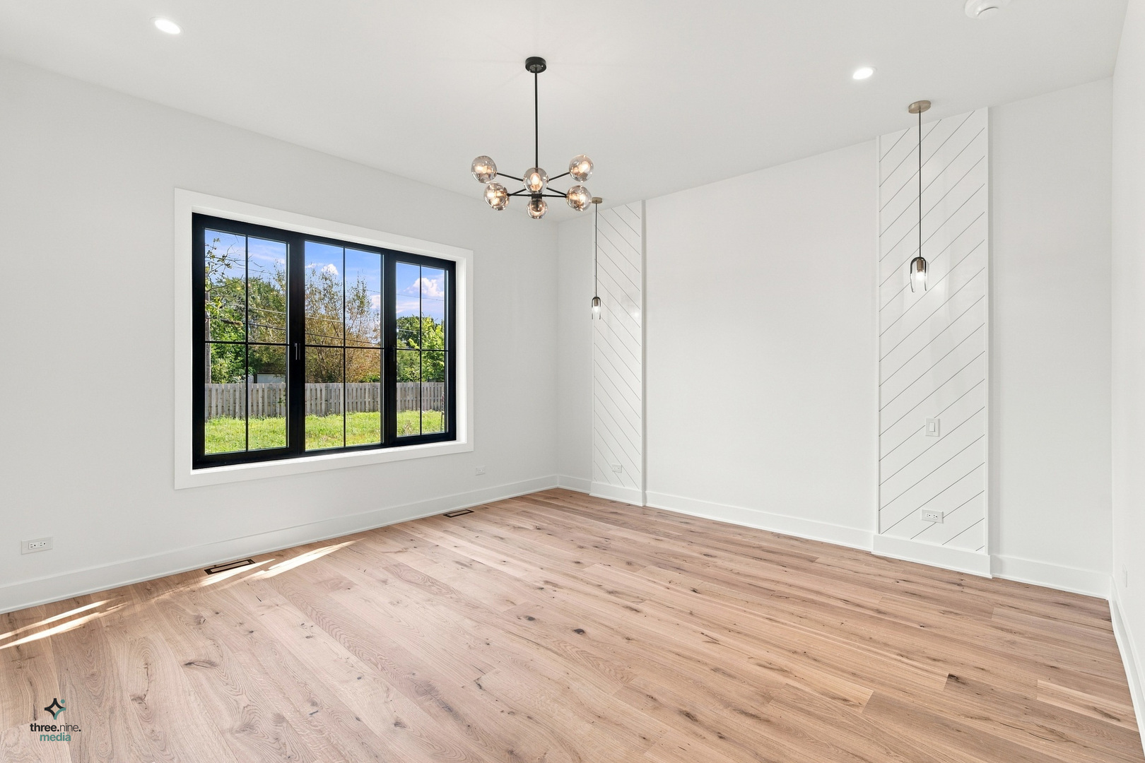 414 Forest Edge Drive Property Photo 16