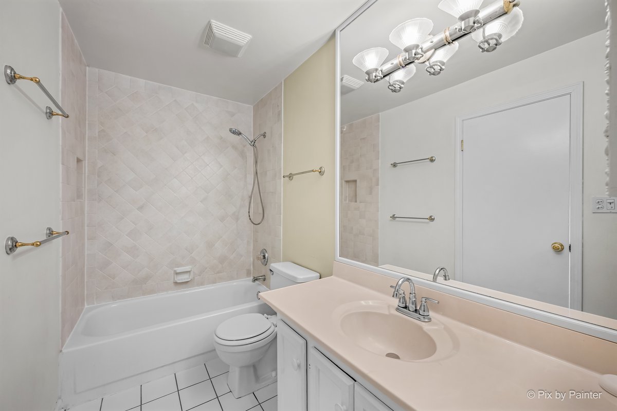 1485 Westbury Drive Property Photo 16