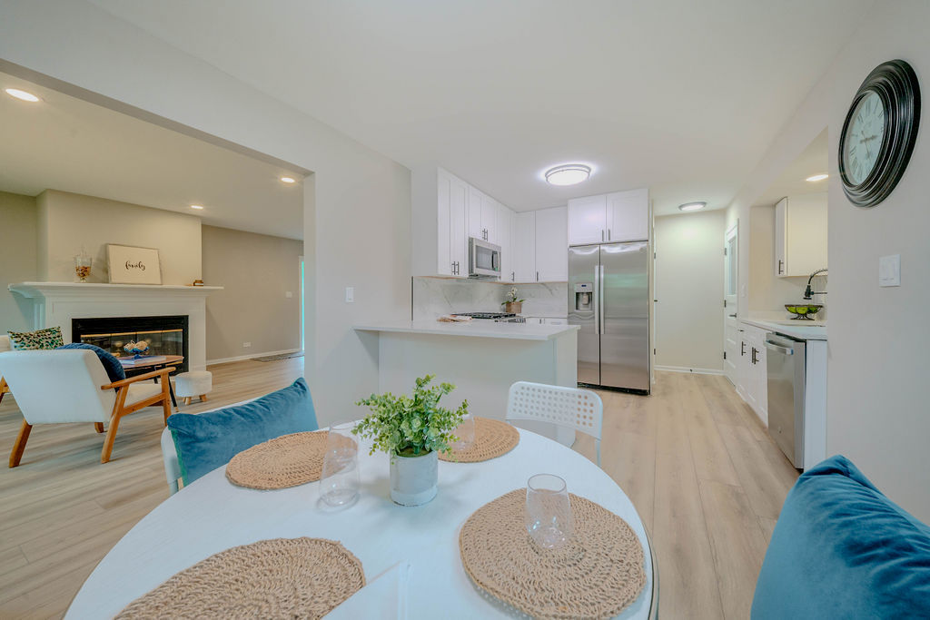 26 E Woodland Road Property Photo 5