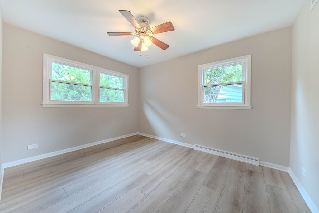 26 E Woodland Road Property Photo 14