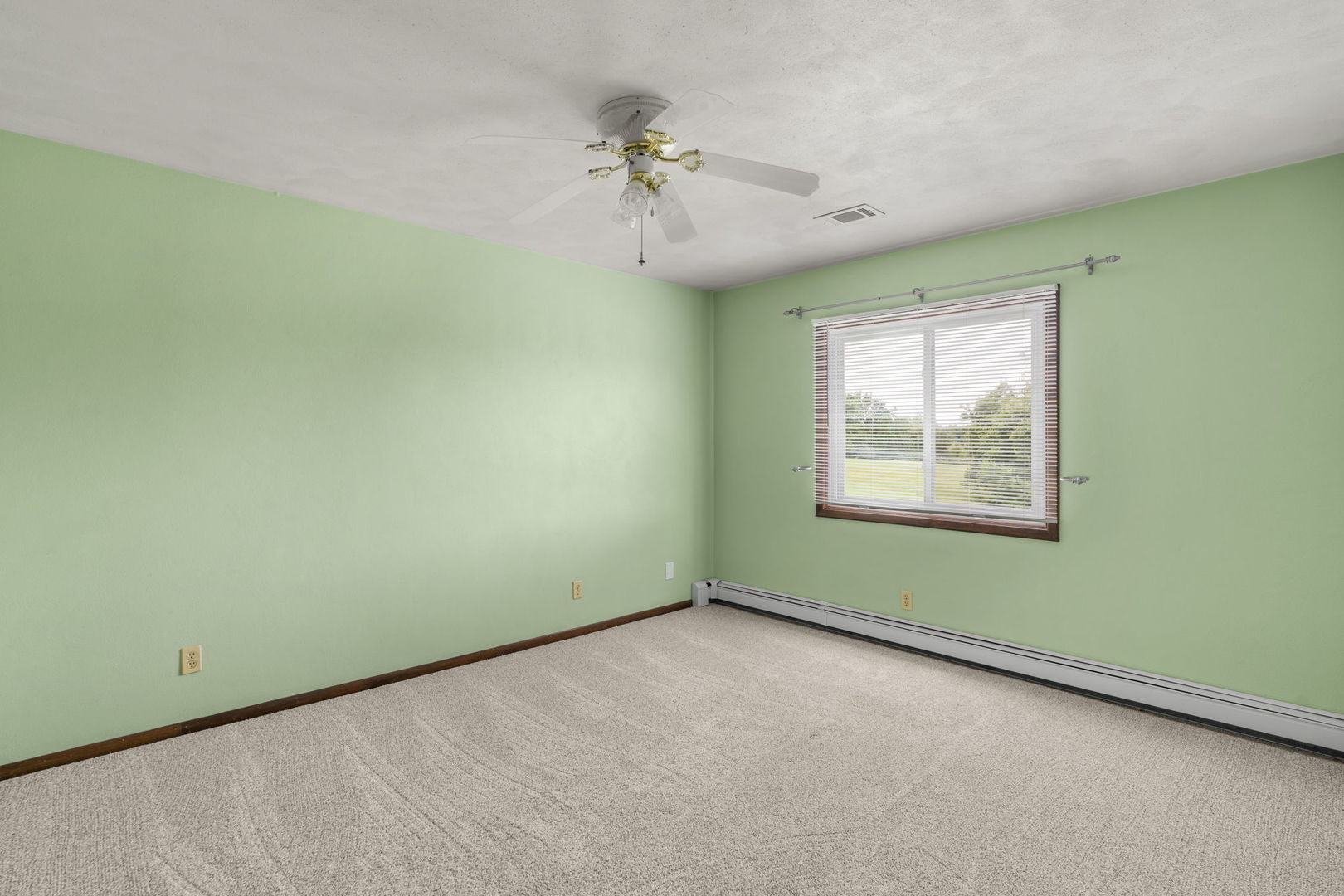 10319 58th Street Property Photo 12