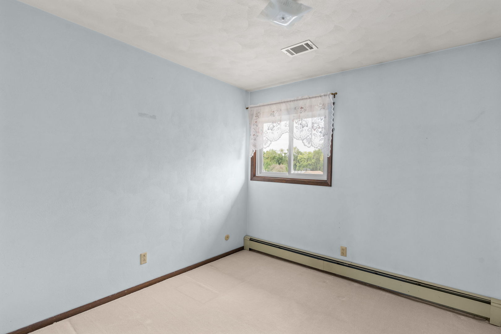 10319 58th Street Property Photo 18
